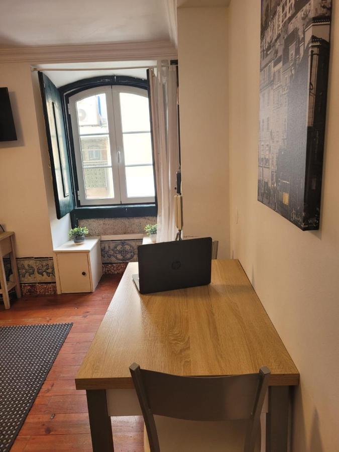 Cozy Estrela Apartment Lisboa Eksteriør billede